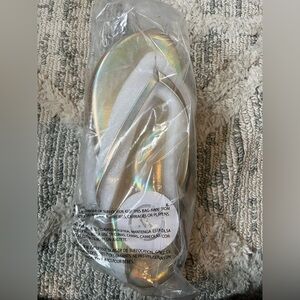 NWT Soléi Sea Indie Flip-Flop Sandals – Metallic Gold